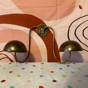 Modern Metal Wall Mounted Entryway Retail Hat Rack / Wig Display Stand